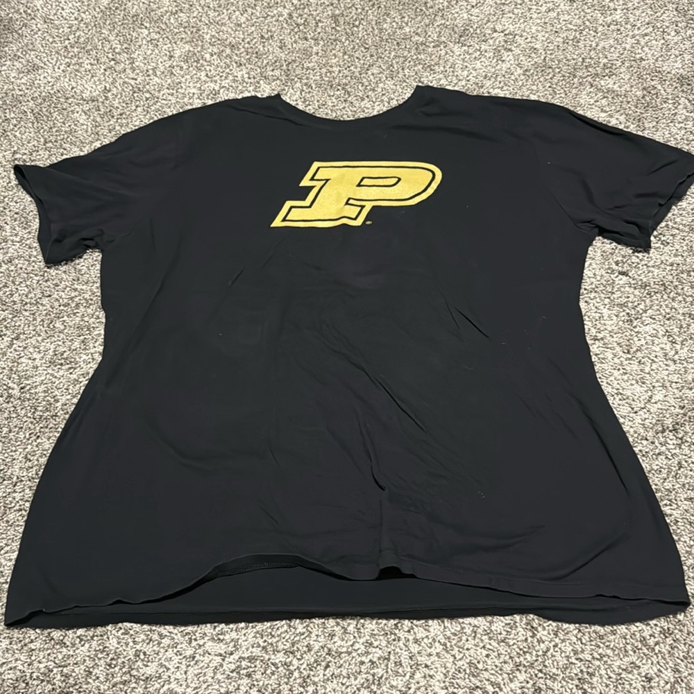 {Nike} short sleeve tee